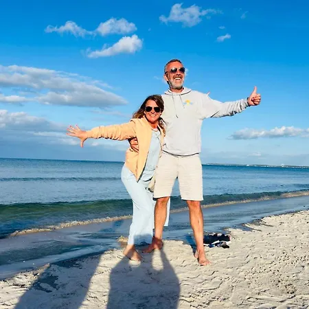 Beachbuedchen In Haffkrug * 샬베우츠
