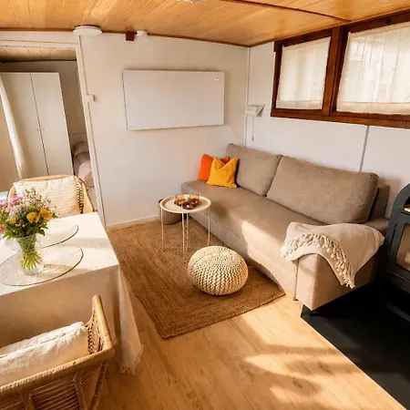 Beachbuedchen In Haffkrug 샬베우츠